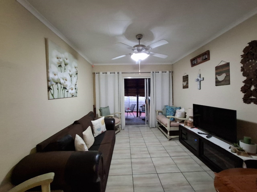 4 Bedroom Property for Sale in Geelhoutpark North West